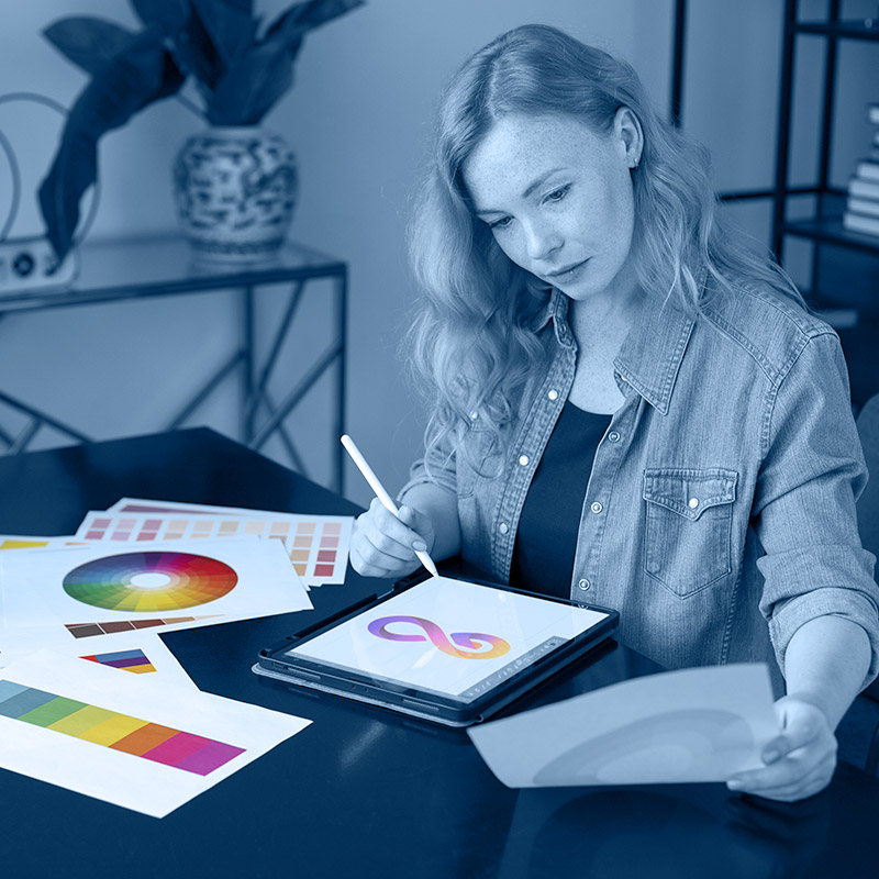 Renouvelez votre image : l'importance d'une refonte de la charte graphique de votre entreprise