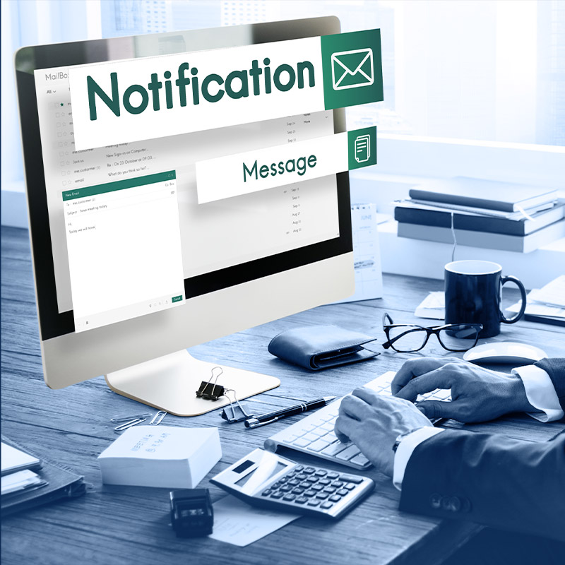 Une notification d'email qui s'affiche sur un ordinateur de bureau.